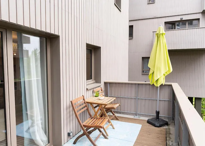 3 Etoiles Pour 4 Personnes * בורדו