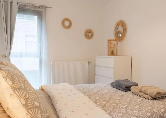 3 Etoiles Pour 4 Personnes בורדו