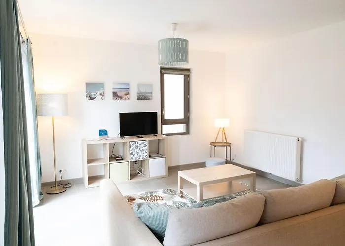 3 Etoiles Pour 4 Personnes * בורדו